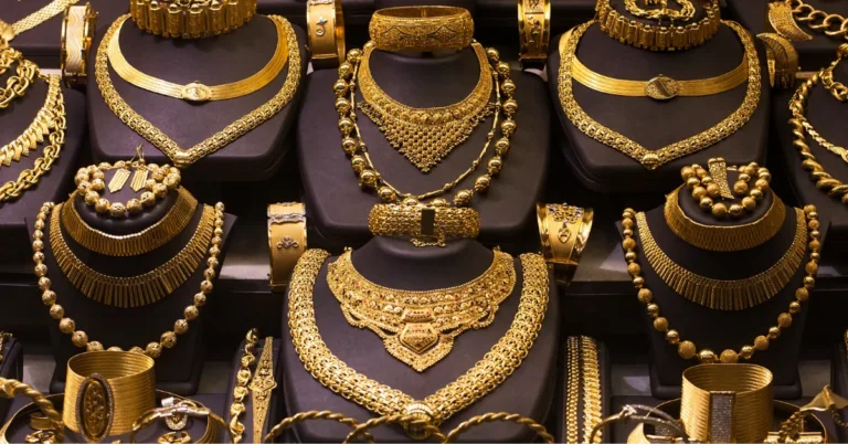 Gold Silver Rate Today: युद्ध तणाव वाढला आणि सोन्या चांदीचे भाव पडले, आजचे नवीन दर जाणून घ्या!
