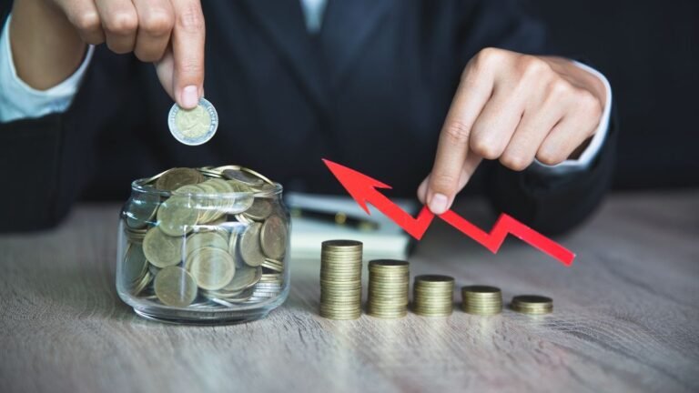 Index Fund vs Active Fund in marathi