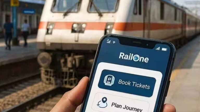 RailOne App, Railway Ticket Discount, Unreserved Ticket Booking, Digital Payment India, Train Travel India